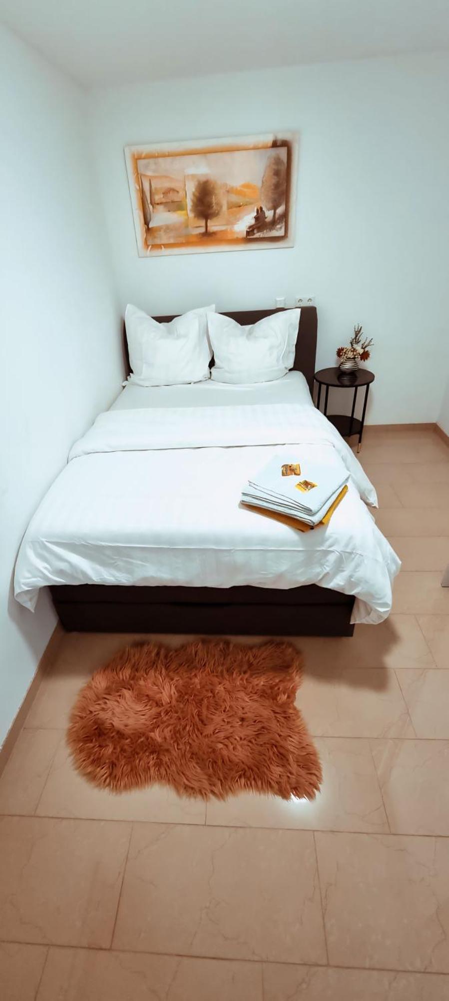 Einliegerwohnung Neu In Vaihingen Enz Horrheim Екстериор снимка